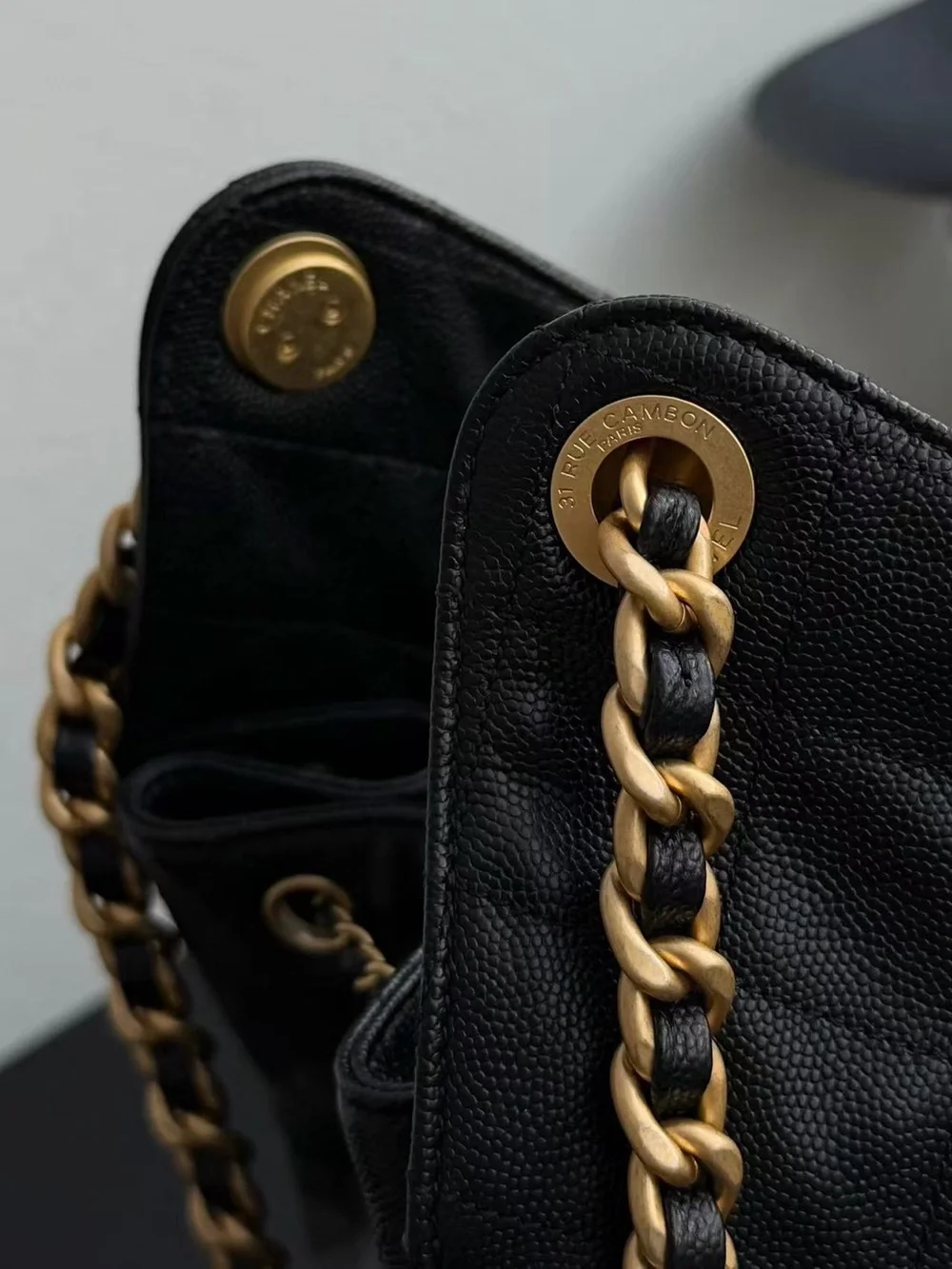 CHANEL classic 25